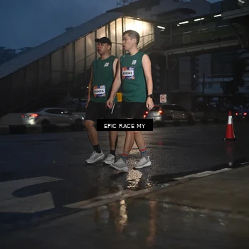 Runner Photo 7744972
