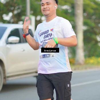 Runner Photo 7744982
