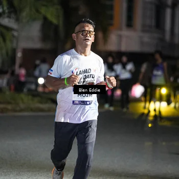Runner Photo 7744985