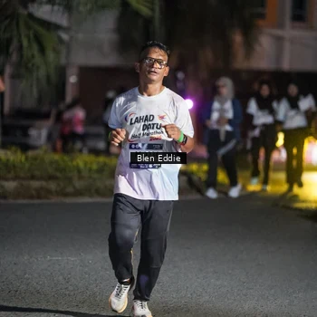 Runner Photo 7744986
