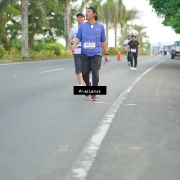 Runner Photo 7744987