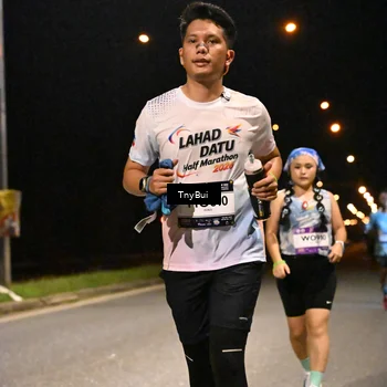 Runner Photo 7744997