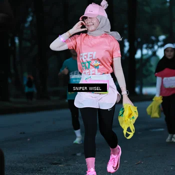 Runner Photo 7745004