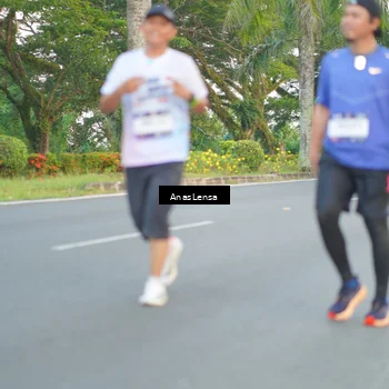 Runner Photo 7745007