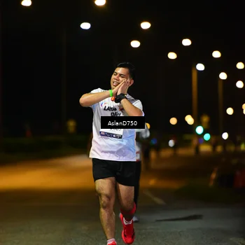Runner Photo 7745020