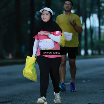 Runner Photo 7745025