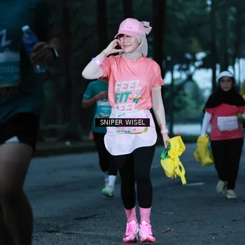 Runner Photo 7745026
