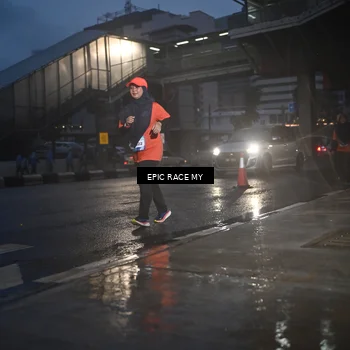 Runner Photo 7745035