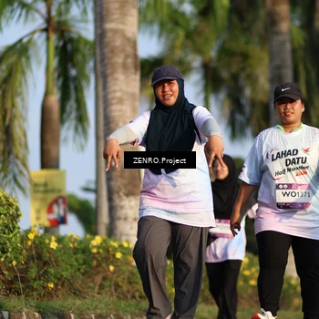 Runner Photo 7745050