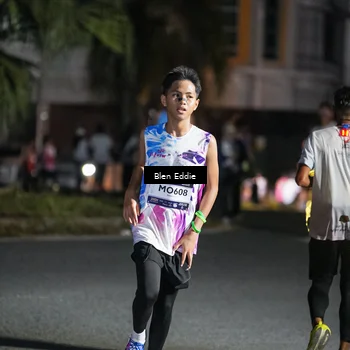 Runner Photo 7745051