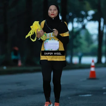 Runner Photo 7745080