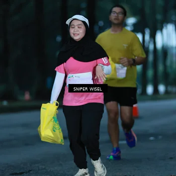 Runner Photo 7745083