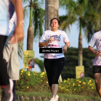 Runner Photo 7745085