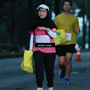 Runner Photo 7745115