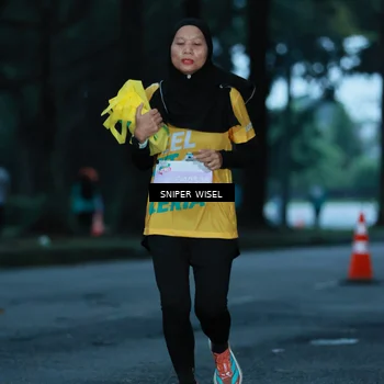 Runner Photo 7745117