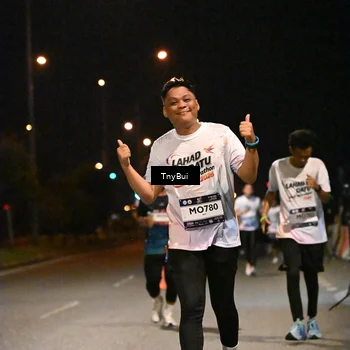 Runner Photo 7745135