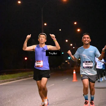 Runner Photo 7745138