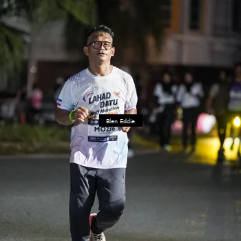 Runner Photo 7745150