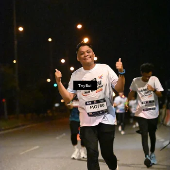 Runner Photo 7745151