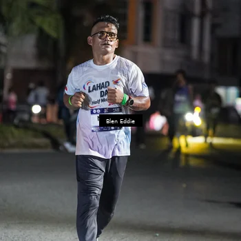 Runner Photo 7745152
