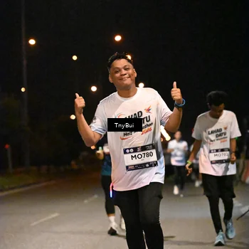Runner Photo 7745155