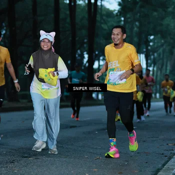Runner Photo 7745163