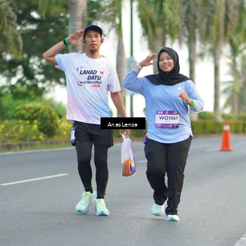 Runner Photo 7745177