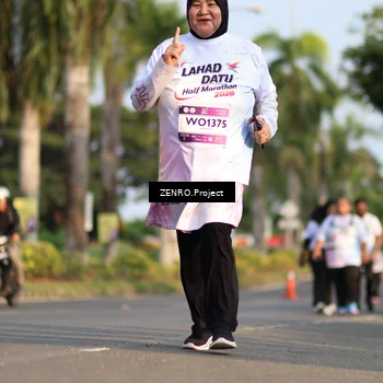 Runner Photo 7745178