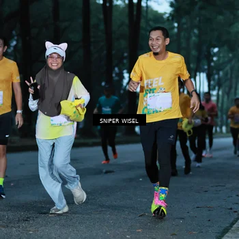 Runner Photo 7745182