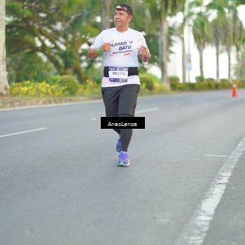 Runner Photo 7745226