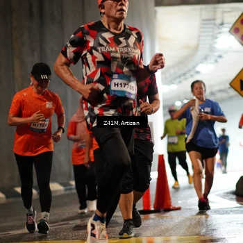 Runner Photo 7745240