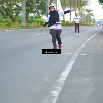 Runner Photo 7745250