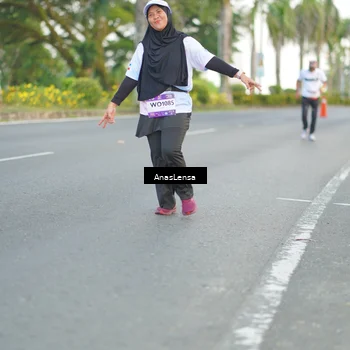 Runner Photo 7745259