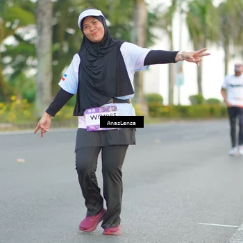Runner Photo 7745268