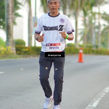 Runner Photo 7745271