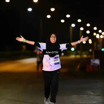 Runner Photo 7745278
