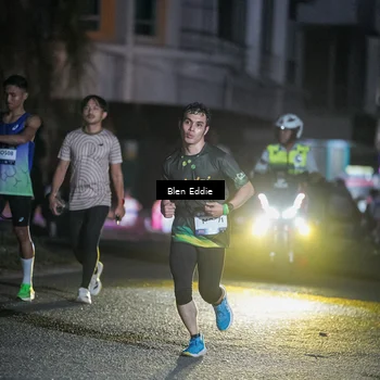 Runner Photo 7745280