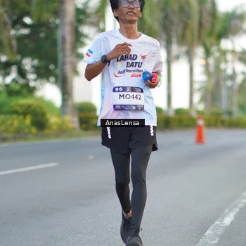 Runner Photo 7745316