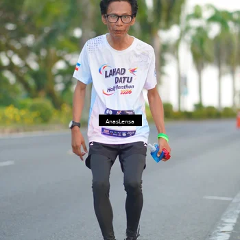 Runner Photo 7745322