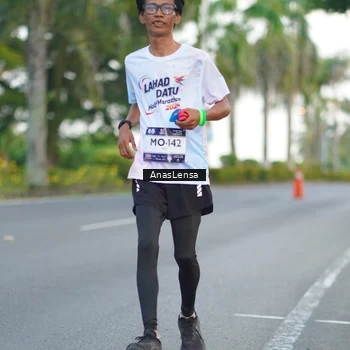 Runner Photo 7745331