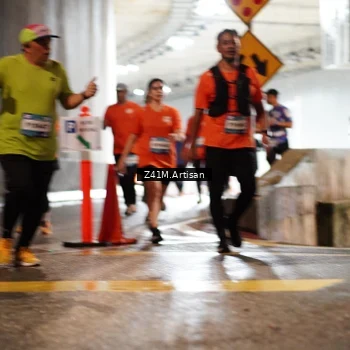Runner Photo 7745340
