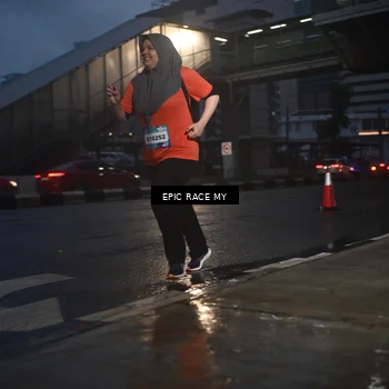 Runner Photo 7745342