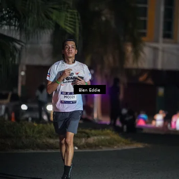 Runner Photo 7745345