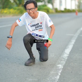 Runner Photo 7745350