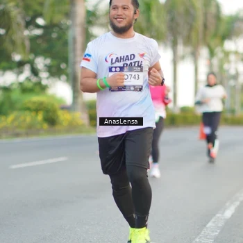 Runner Photo 7745360