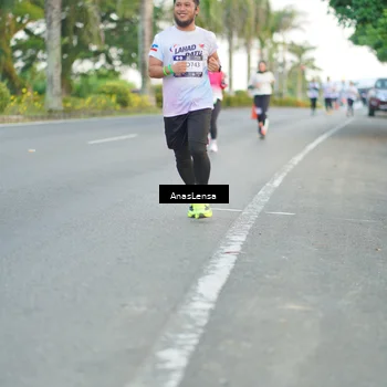 Runner Photo 7745364