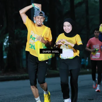 Runner Photo 7745375