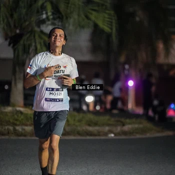 Runner Photo 7745377