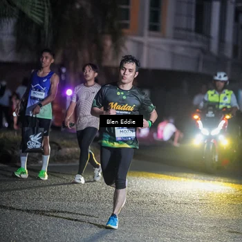 Runner Photo 7745388