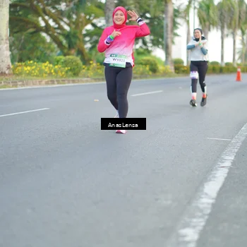 Runner Photo 7745391